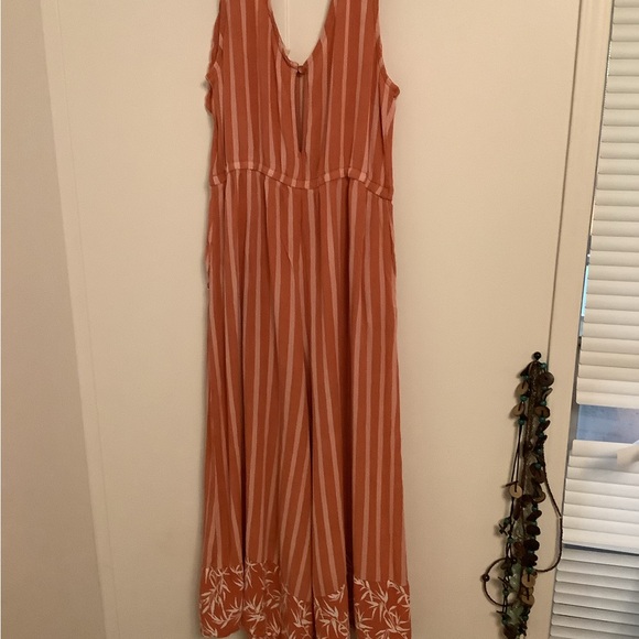 Romper - Picture 2 of 2